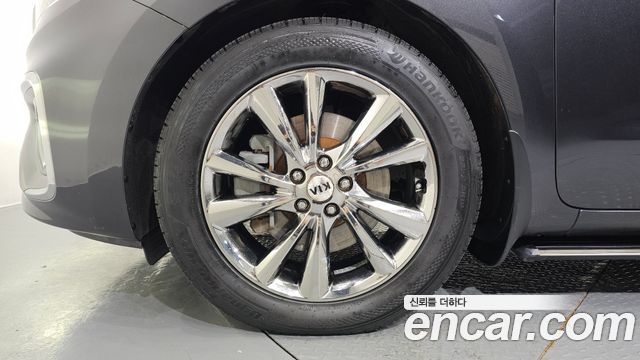 Kia Canival 2019 — photo 5