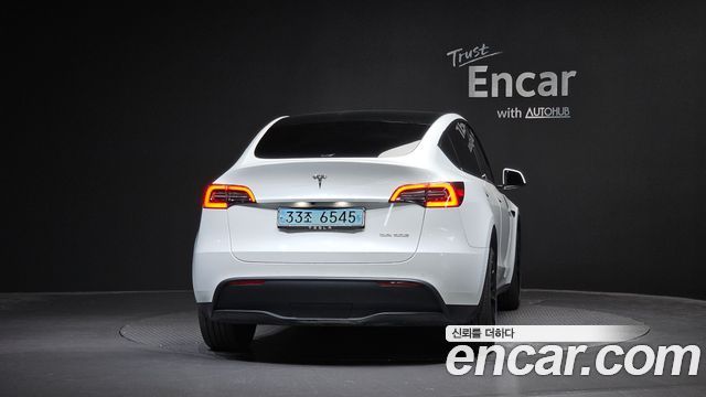 Tesla Model Y 2021 — photo 4