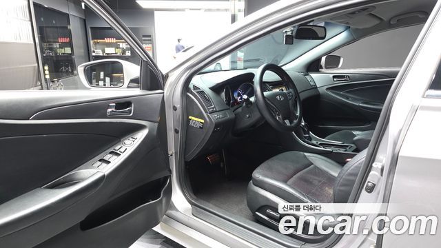 Hyundai Sonata 2012 — photo 10