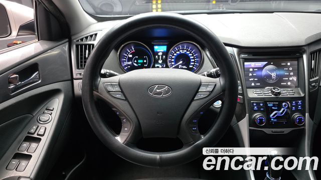 Hyundai Sonata 2012 — photo 13