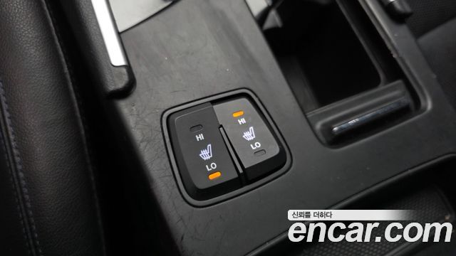 Hyundai Sonata 2012 — photo 16