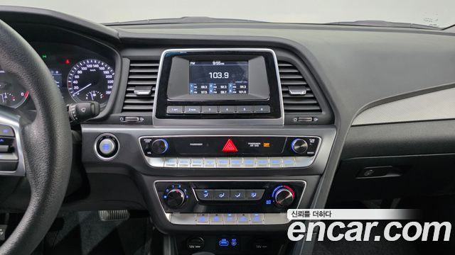 Hyundai Sonata 2018 — photo 15
