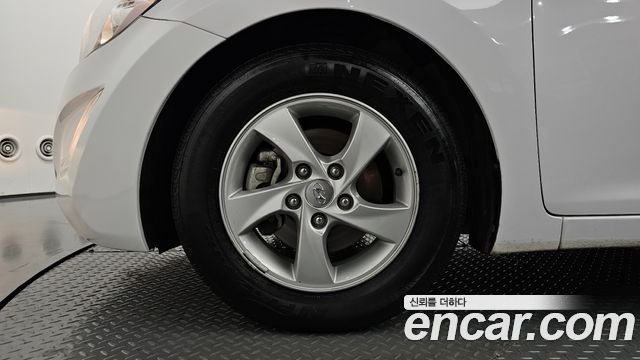 Hyundai AVANTE 2014 — photo 5