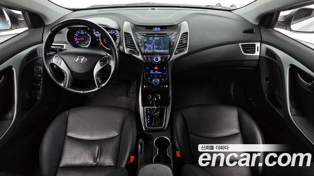 Hyundai AVANTE 2014 — photo 10