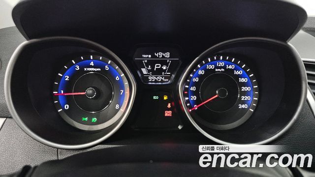 Hyundai AVANTE 2014 — photo 11