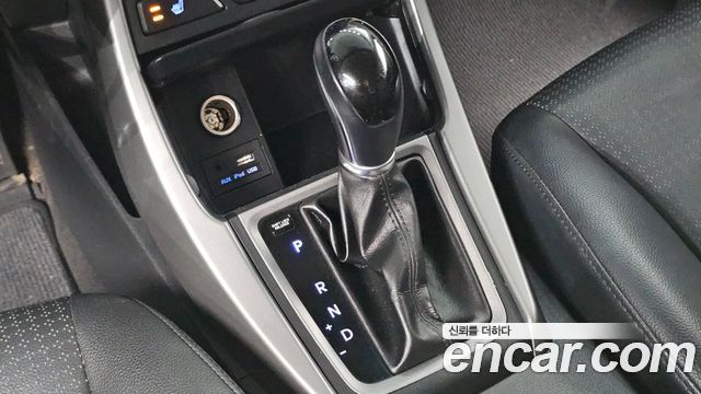 Hyundai AVANTE 2014 — photo 12