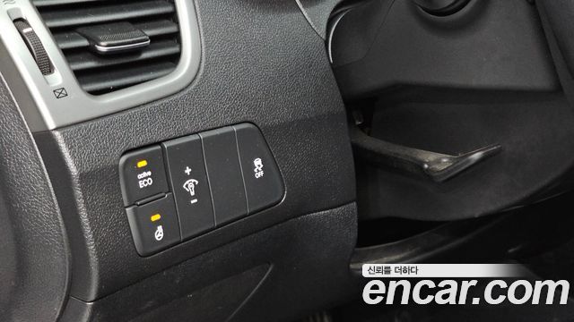 Hyundai AVANTE 2014 — photo 20