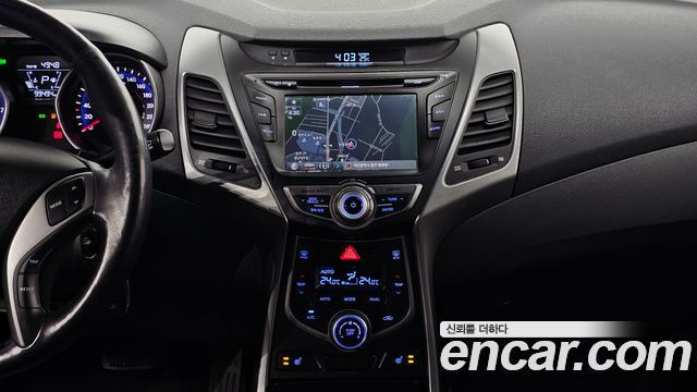 Hyundai AVANTE 2014 — photo 21