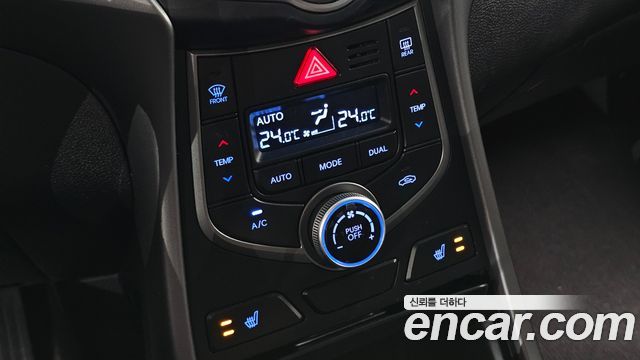 Hyundai AVANTE 2014 — photo 23