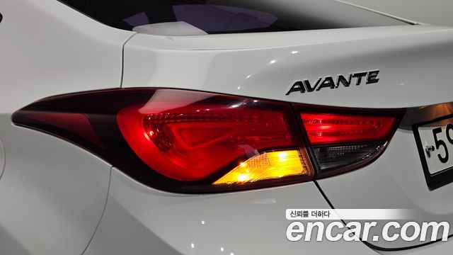 Hyundai AVANTE 2014 — photo 9