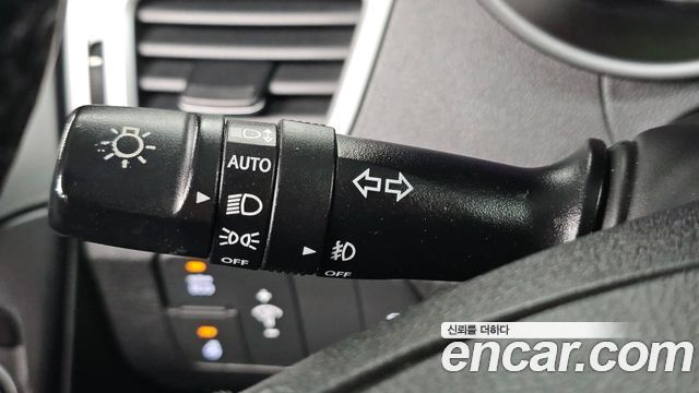 Hyundai AVANTE 2014 — photo 25