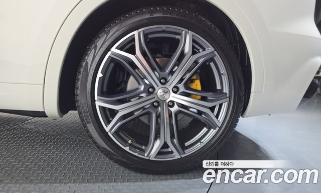 Maserati Levante 2023 — photo 7