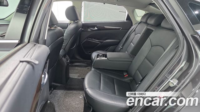 Kia K7 2019 — photo 18