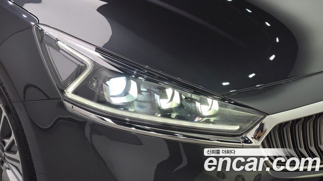 Kia K7 2019 — photo 8