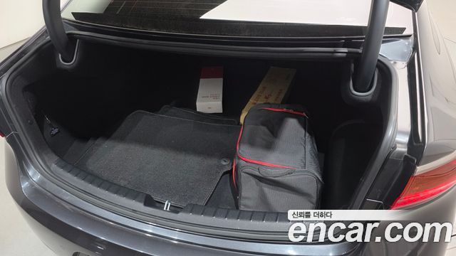 Kia K7 2019 — photo 33