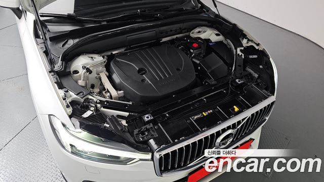 Volvo XC60 2021 — photo 6