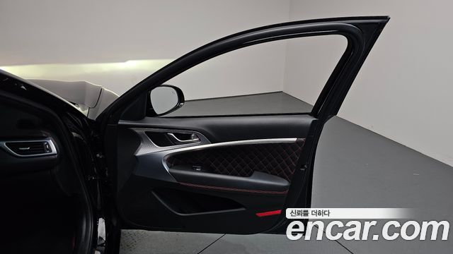 Genesis G70 2022 — photo 14