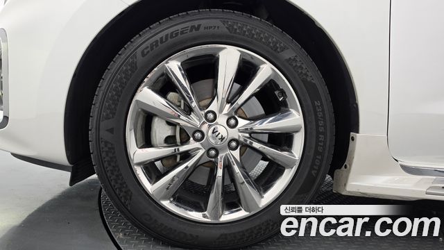 Kia Canival 2019 — photo 5
