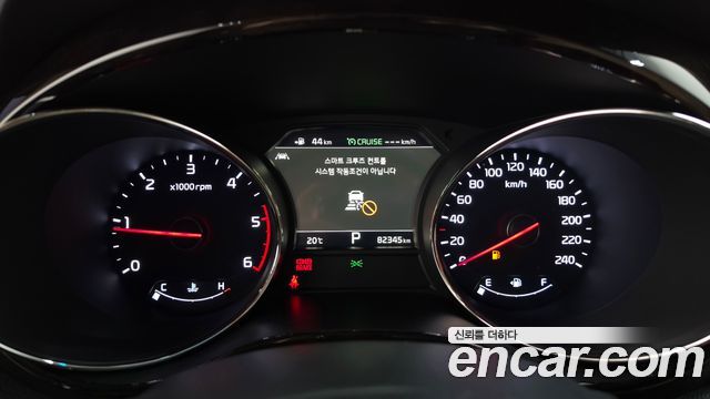 Kia Canival 2019 — photo 11