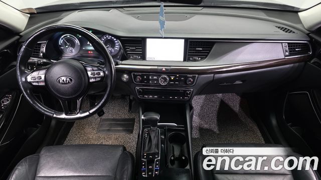 Kia K7 2017 — photo 10
