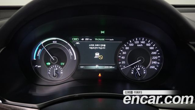 Kia K7 2017 — photo 11