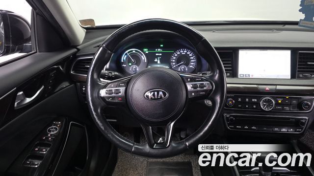 Kia K7 2017 — photo 19