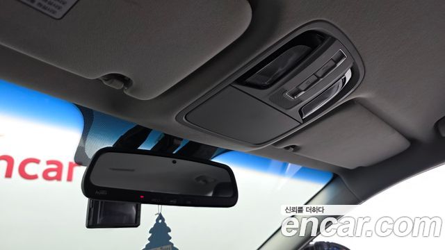 Kia K7 2017 — photo 24