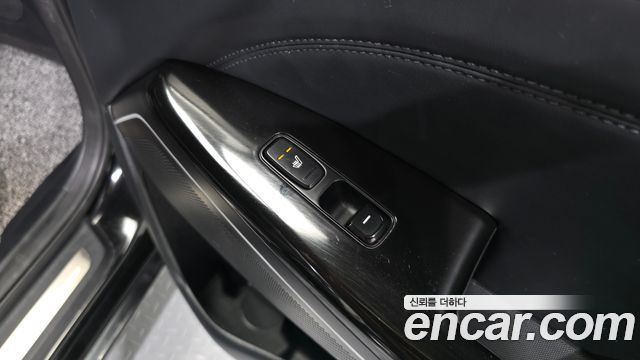 Kia K7 2017 — photo 25