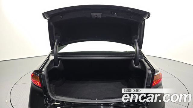 Kia K7 2017 — photo 26