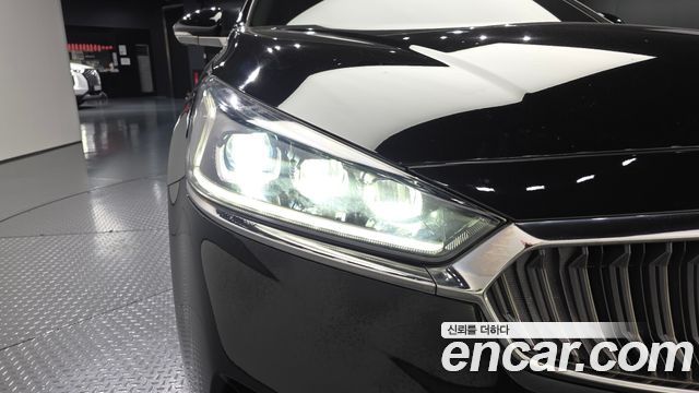 Kia K7 2017 — photo 8