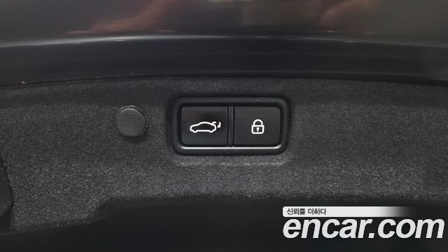 Kia K7 2017 — photo 30