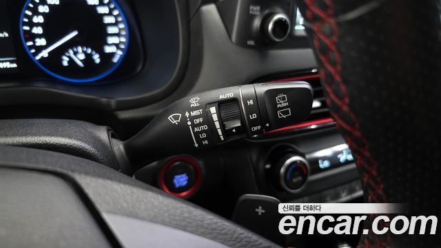 Hyundai Kona 2018 — photo 32