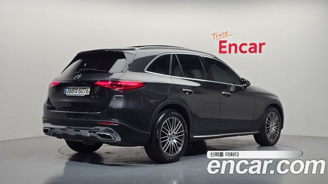 Mercedes-Benz GLC-Class 2023 — photo 2
