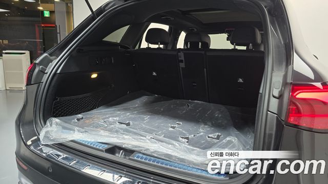 Mercedes-Benz GLC-Class 2023 — photo 24