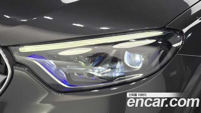 Mercedes-Benz GLC-Class 2023 — photo 8