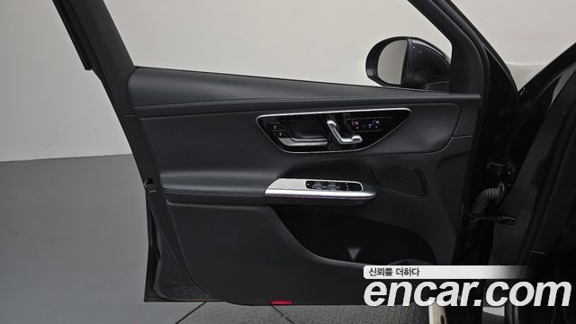 Mercedes-Benz GLC-Class 2023 — photo 14