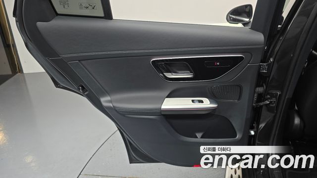 Mercedes-Benz GLC-Class 2023 — photo 15