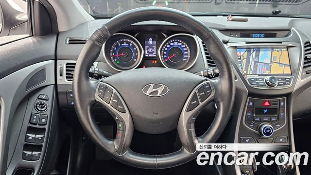 Hyundai AVANTE 2014 — photo 19