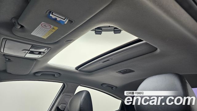 Hyundai AVANTE 2014 — photo 25