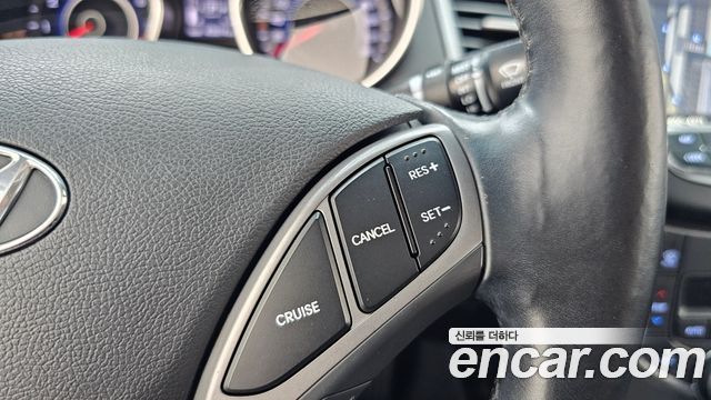 Hyundai AVANTE 2014 — photo 28