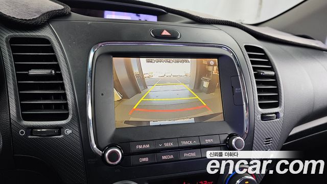 Kia K3 2017 — photo 15