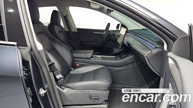 Tesla Model Y 2024 — photo 16