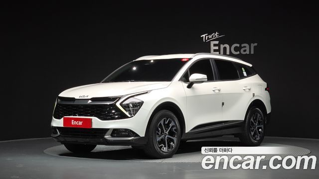 Kia Sportage 2023 — photo 1