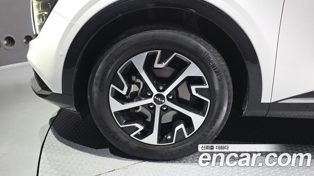 Kia Sportage 2023 — photo 5