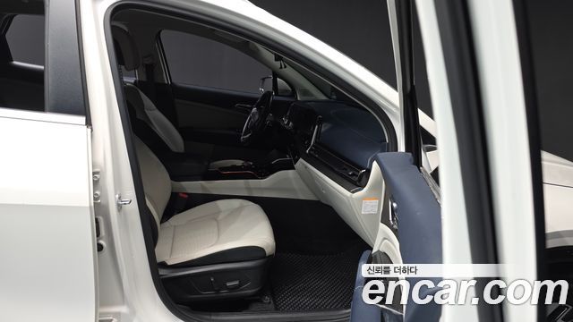 Kia Sportage 2023 — photo 17