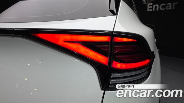 Kia Sportage 2023 — photo 9