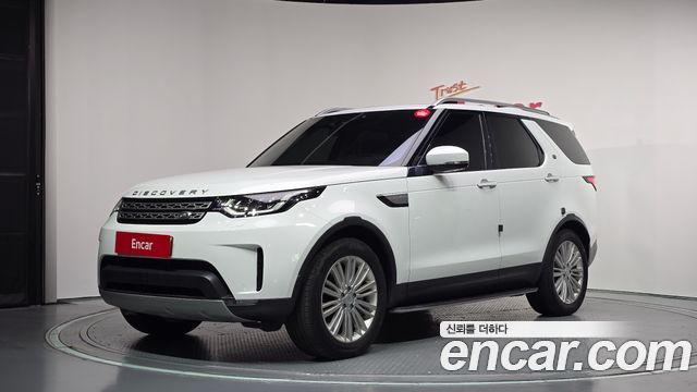 Land Rover Discovery 2019 — photo 1