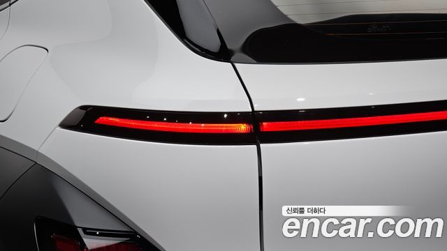 Hyundai Kona 2025 — photo 9