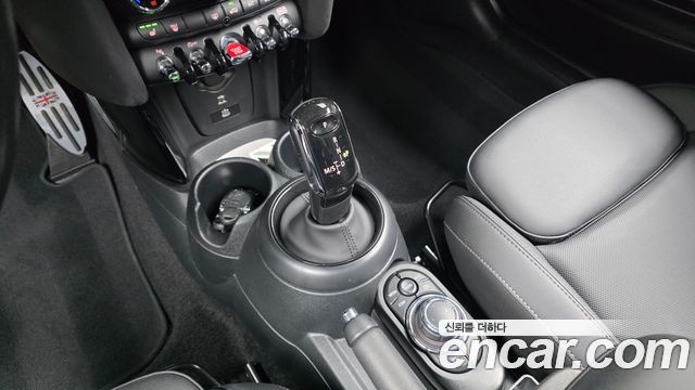 Mini Cooper 2024 — photo 12