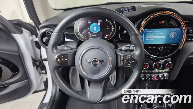 Mini Cooper 2024 — photo 20